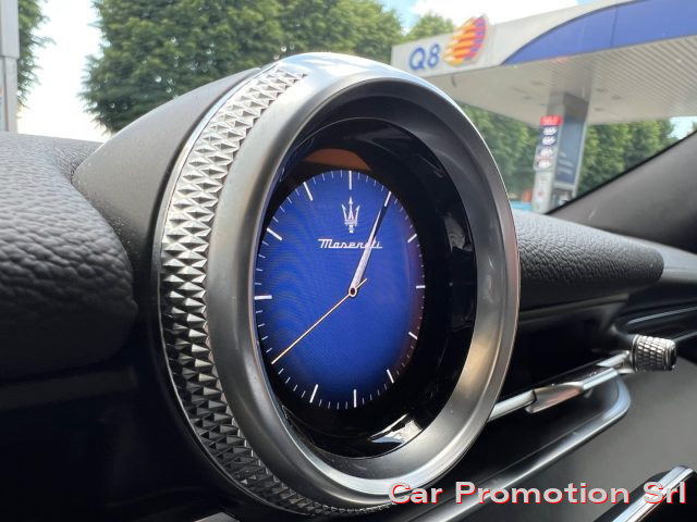 MASERATI Grecale usata, con Tettuccio apribile