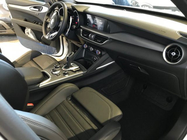 ALFA ROMEO Stelvio usata, con Chiusura centralizzata