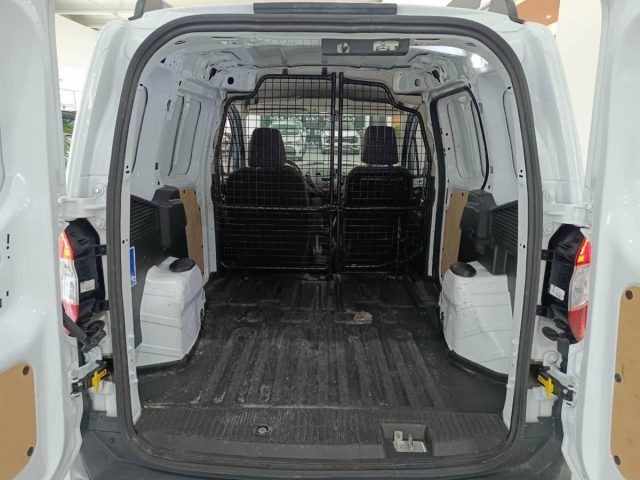 FORD Transit Courier usata, con Autoradio digitale