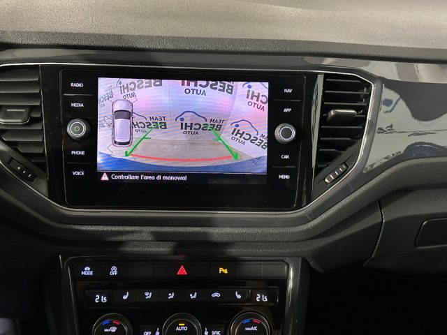 VOLKSWAGEN T-Roc usata, con Controllo automatico clima