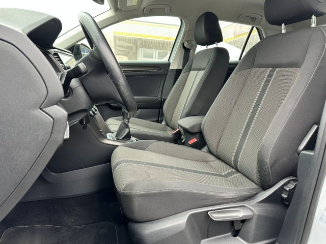 VOLKSWAGEN T-Roc usata, con Autoradio digitale