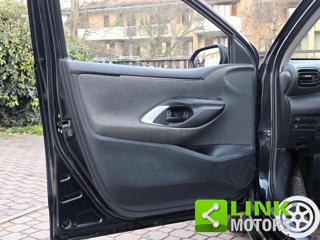 TOYOTA Yaris usata, con Touch screen