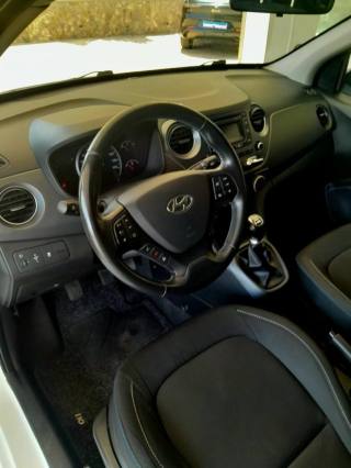 HYUNDAI i10 usata, con Controllo trazione