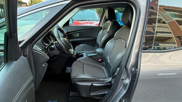 RENAULT Grand Scenic usata, con Controllo automatico clima