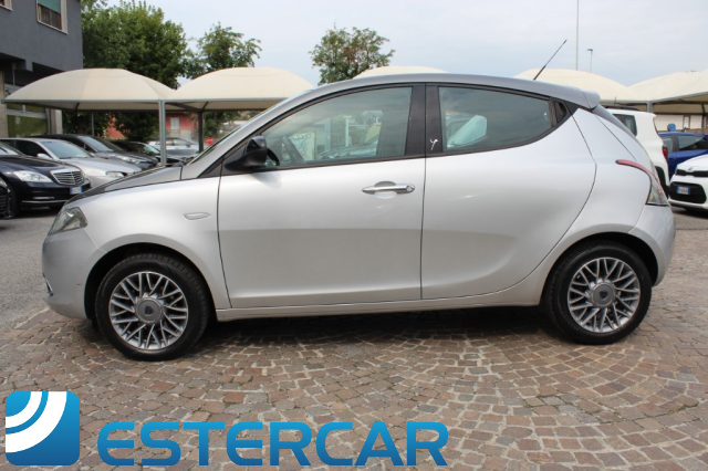 LANCIA Ypsilon usata, con Chiusura centralizzata