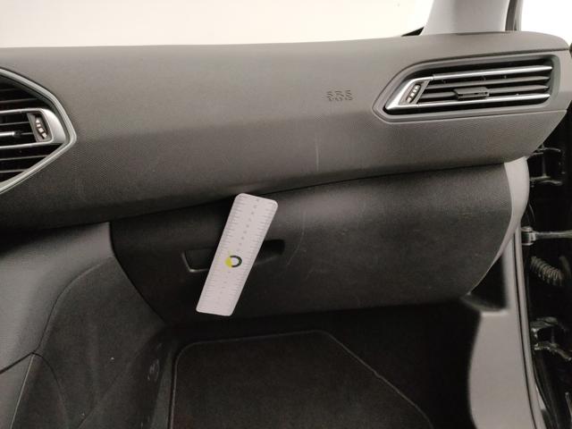 PEUGEOT 308 usata, con Kit antipanne