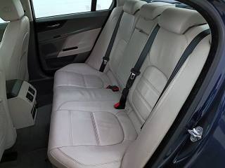 JAGUAR XE usata, con Bluetooth