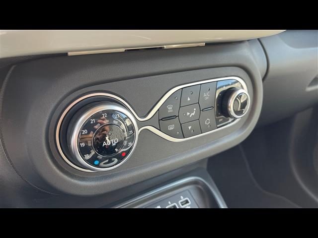 RENAULT Twingo usata, con Park Distance Control