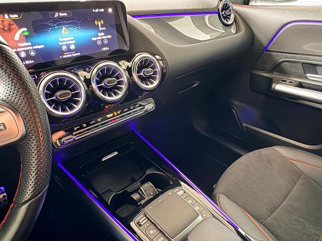 MERCEDES-BENZ GLA 180 usata, con Portellone posteriore elettrico