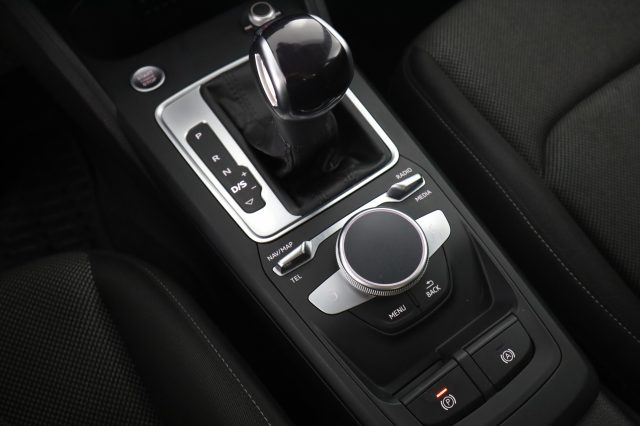 AUDI Q2 usata 12
