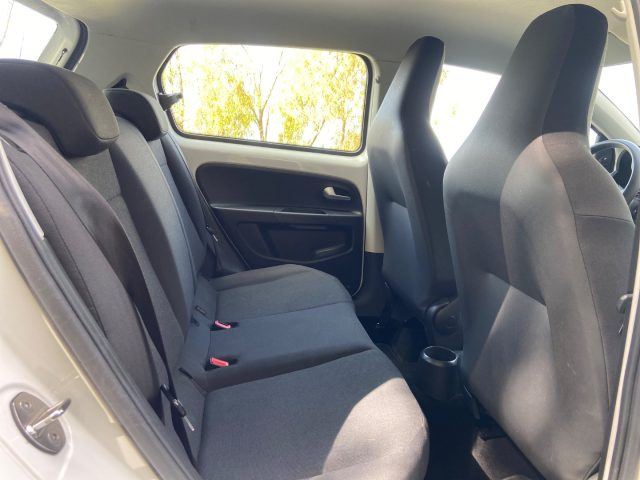 VOLKSWAGEN up! usata, con Bluetooth