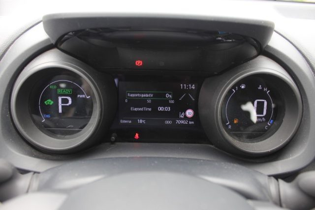 TOYOTA Yaris usata, con Controllo elettronico della corsia