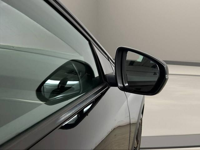 PEUGEOT 3008 usata, con Sensori di parcheggio posteriori