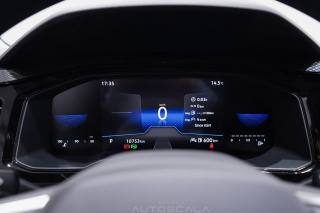 VOLKSWAGEN Taigo usata, con Fari LED