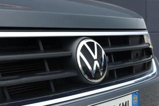 VOLKSWAGEN Tiguan usata, con Hill holder