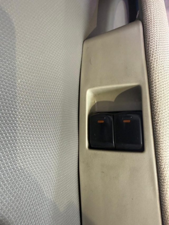 NISSAN Micra usata 4