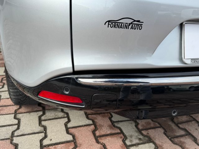 RENAULT Clio usata, con Sistema di navigazione