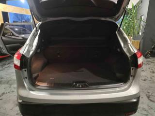 NISSAN Qashqai usata, con Controllo automatico clima