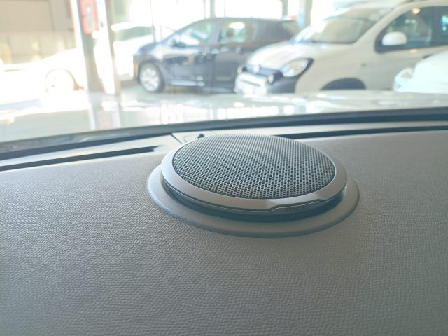 PEUGEOT 2008 usata, con Fari LED