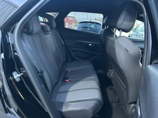 PEUGEOT 3008 usata, con Fari LED