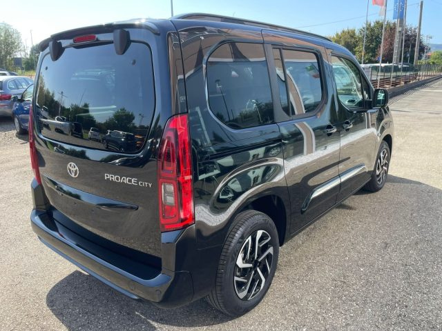 TOYOTA Proace City Verso usata, con Cerchi in lega