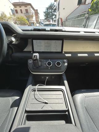 LAND ROVER Defender usata, con Sistema di navigazione