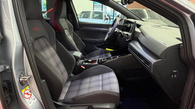 VOLKSWAGEN Golf GTI usata, con Fendinebbia