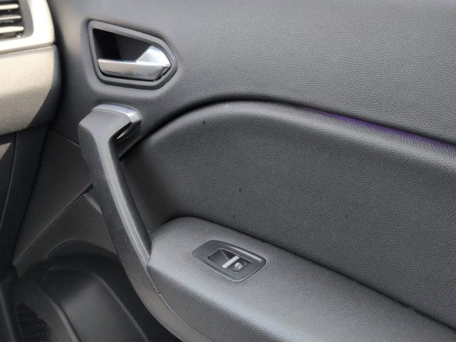 RENAULT Captur usata, con Controllo elettronico della corsia