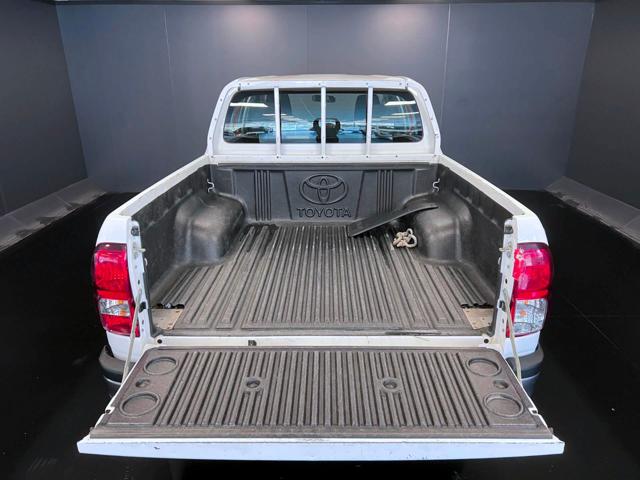 TOYOTA Hilux usata, con Volante multifunzione