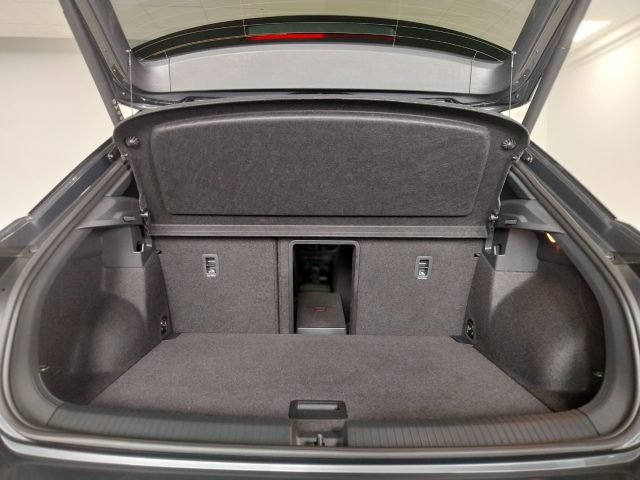 VOLKSWAGEN T-Roc usata, con Portellone posteriore elettrico