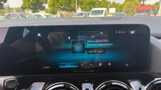MERCEDES-BENZ GLA 200 usata, con ESP