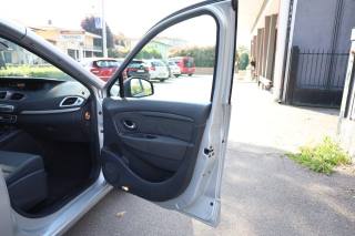RENAULT Scenic usata 93