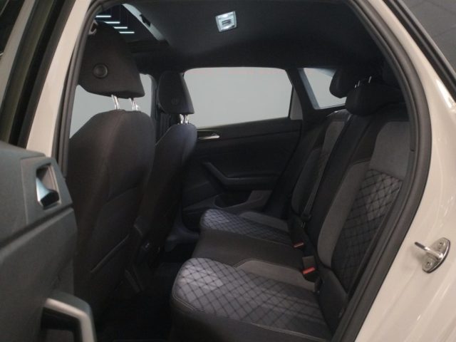 VOLKSWAGEN Taigo usata 17