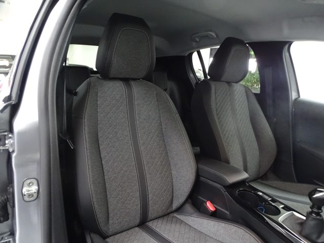 PEUGEOT 208 usata, con Autoradio digitale