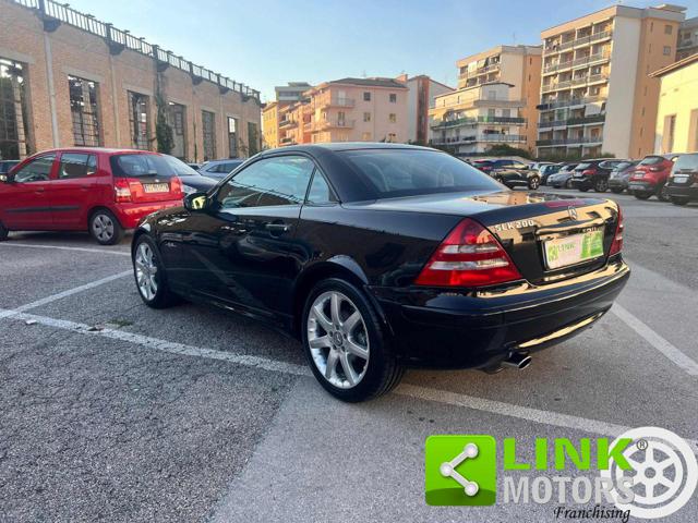 MERCEDES-BENZ SLK 200 usata, con Boardcomputer