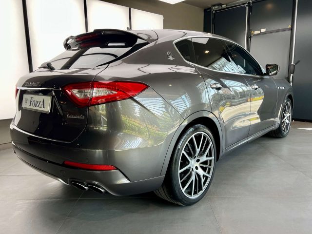 MASERATI Levante usata, con Climatizzatore