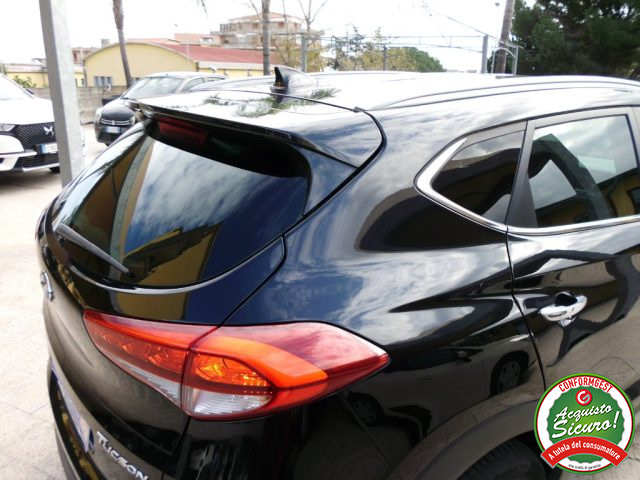 HYUNDAI Tucson usata, con Airbag testa