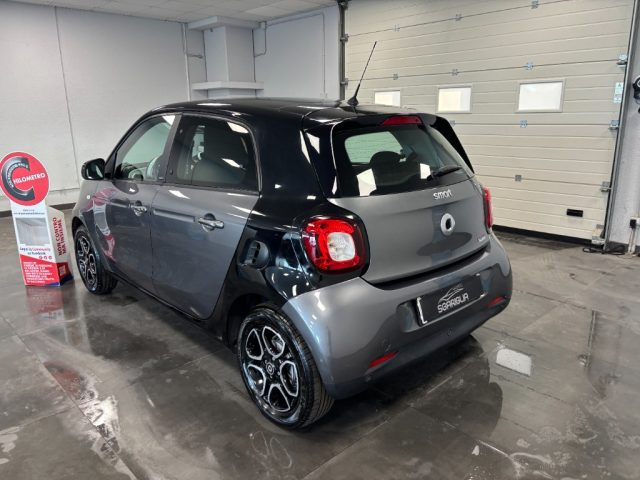 SMART ForFour usata, con Bluetooth