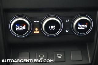 LAND ROVER Defender usata, con Fari LED