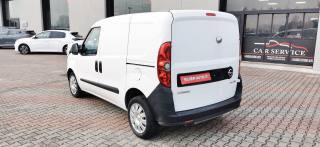 OPEL Combo usata, con Alzacristalli elettrici