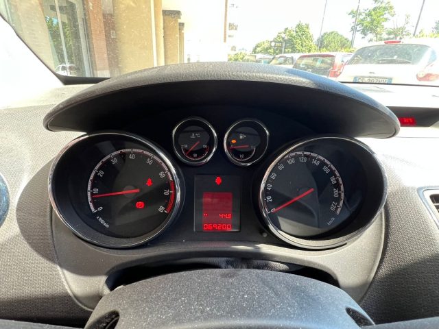 OPEL Meriva usata, con Controllo automatico clima