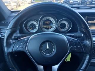 MERCEDES-BENZ E 220 usata, con Autoradio