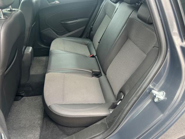 OPEL Astra usata, con Controllo automatico clima