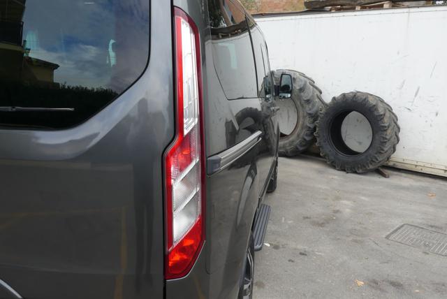 FORD Tourneo Custom usata, con Sensori di parcheggio anteriori