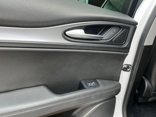 ALFA ROMEO Stelvio usata, con Interni in pelle