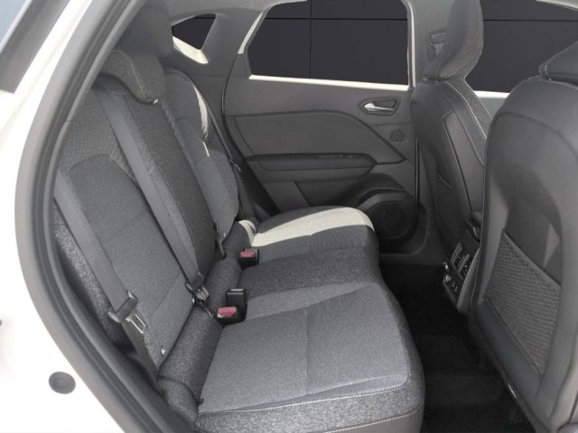 RENAULT Captur usata, con USB