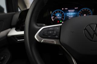 VOLKSWAGEN Golf usata, con Touch screen