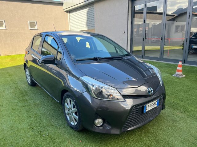 TOYOTA Yaris usata, con Airbag