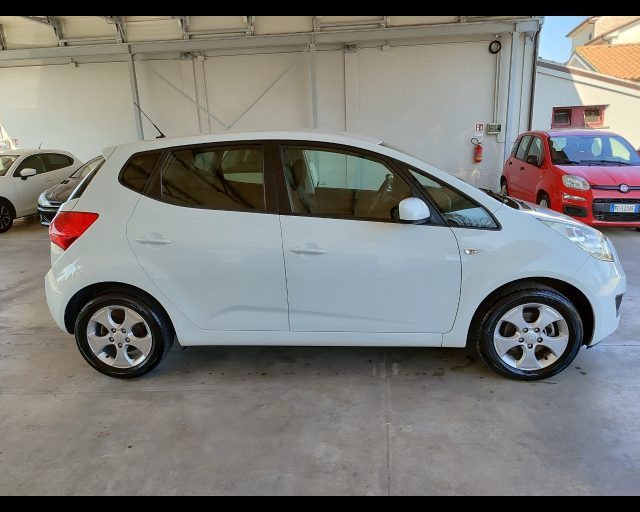 KIA Venga usata, con Autoradio