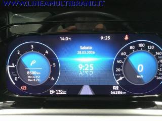 VOLKSWAGEN Golf usata, con USB